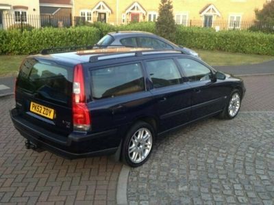 used Volvo V70 2.4