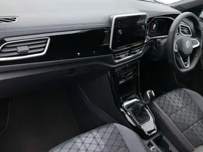 Used VW T-Roc R-line 150 HP (110 kW) 2025 SUV