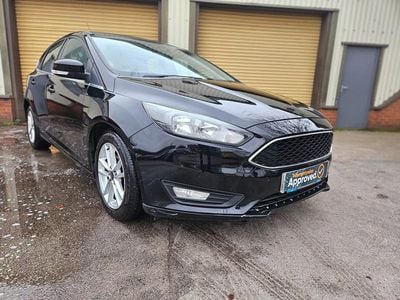Used Ford Focus Zetec 120 HP (88 kW) 2015 Black Hatchback