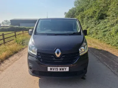 Used Renault Trafic Business 125 HP (91 kW) 2019 Black MPV