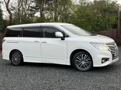 Usado Nissan Elgrand 2025 Blanco Monovolumen