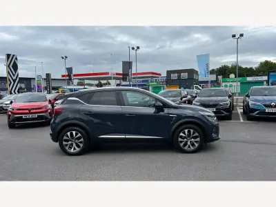 Used Renault Captur Version S 130 HP (95 kW) 2020 Blue/black  SUV