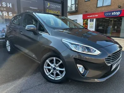 Used Ford Fiesta Zetec 70 HP (51 kW) 2018 Grey Hatchback