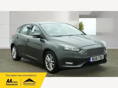 Used Ford Focus Zetec 2016 Grey Hatchback