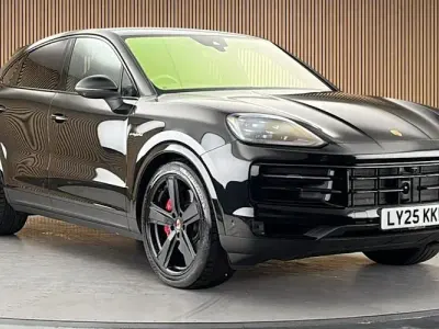 Used Porsche Cayenne 519 HP (381 kW) 2025 Black SUV