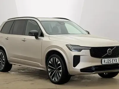 Used Volvo XC90 Ultra 250 HP (183 kW) 2025 Gold SUV