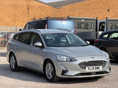 Used Ford Focus Zetec 95 HP (69 kW) 2019 Silver Estate