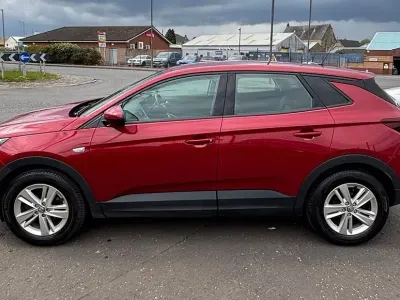 Second-hand Vauxhall Grandland X S 130 CP (95 kW) 2019 Roșu SUV