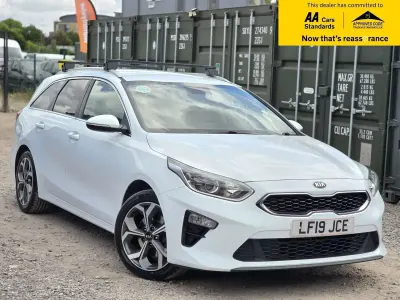 Used Kia Ceed Sportswagon 114 HP (83 kW) 2019 White Estate