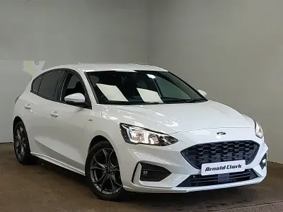 Używany Ford Focus ST-Line 125 KM (91 kW) 2019 Biały Hatchback