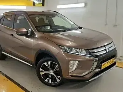 Used Mitsubishi Eclipse 2017 Bronze Hatchback
