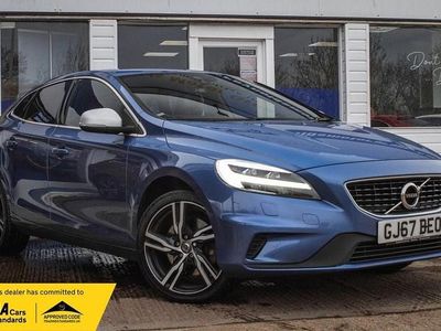 Used Volvo V40 R-Design Pro 152 HP (111 kW) 2017 Blue Hatchback