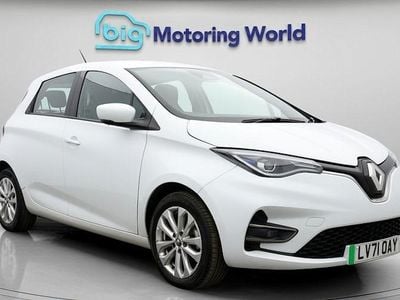 Used Renault Zoe Iconic 100 kW (136 HP) 2021 White Hatchback