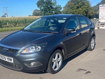 Used 2010 Ford Focus Zetec Hatchback | £2,195 (Fair price)