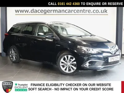 Used Toyota Auris Hybrid
