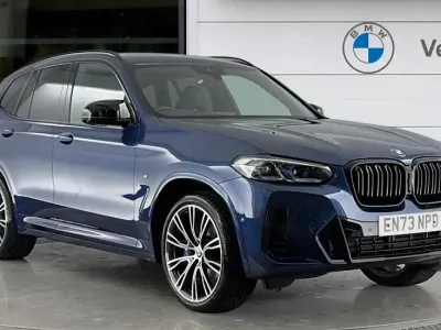 Begagnad BMW X3 Comfort Edition 340 HK (250 kW) 2023 Blå SUV