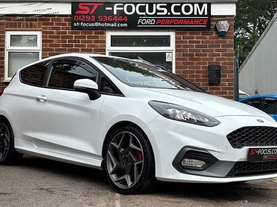 White Used 2018 Ford Fiesta ST Hatchback | £14,950 (Fair price)