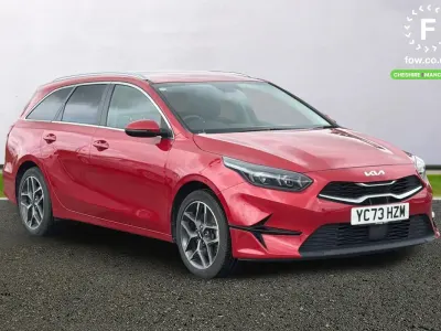 Usado Kia Ceed 2023 Vermelho Citadino