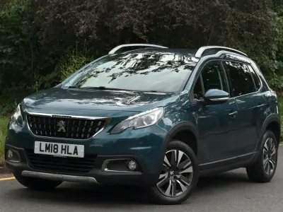 Second-hand Peugeot 2008 Allure 2018 Verde SUV