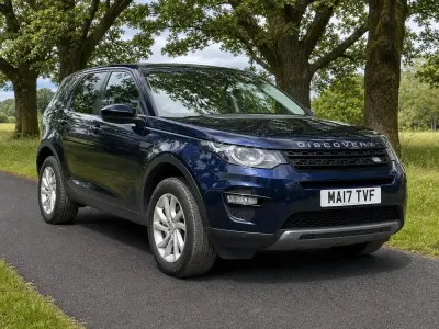 Used Land Rover Discovery Sport SE 180 HP (132 kW) 2017 Blue SUV