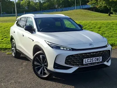 Used MG HS Trophy 169 HP (124 kW) 2025 White SUV