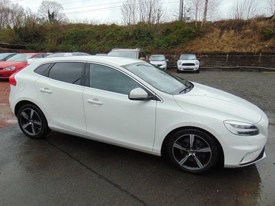 Used Volvo V40 R-Design Pro 152 HP (111 kW) 2019 White Hatchback