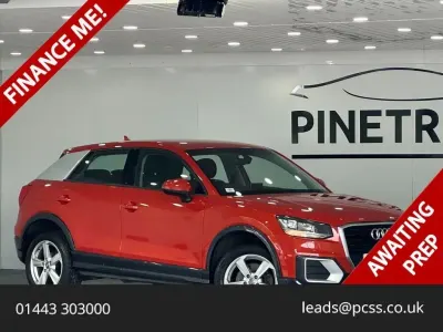 Begagnad Audi Q2 Sport 116 HK (85 kW) 2018 Orange SUV