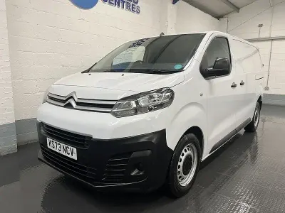 Usado Citroën Dispatch 2023 Branco Monovolume