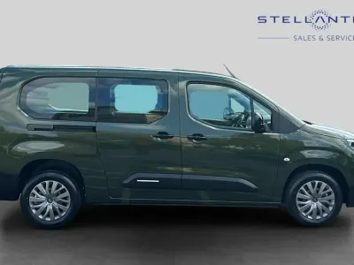 New Citroën Berlingo 101 HP (74 kW) 2026 Green MPV
