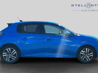 Used Peugeot 208 Allure 99 HP (72 kW) 2021 Blue Hatchback