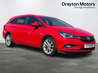 Used Vauxhall Astra Design Edition 125 HP (91 kW) 2019 Red Estate