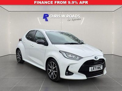 Used Toyota Yaris Hybrid 116 HP (85 kW) 2021 White Hatchback