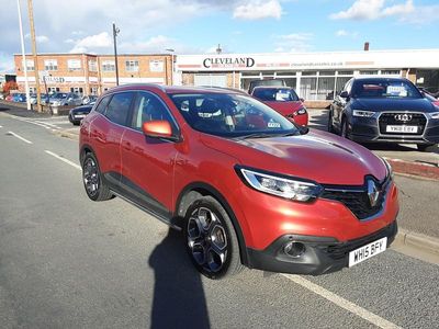 Red Used 2015 Renault Kadjar Dynamique SUV | £6,950 (Fair price)