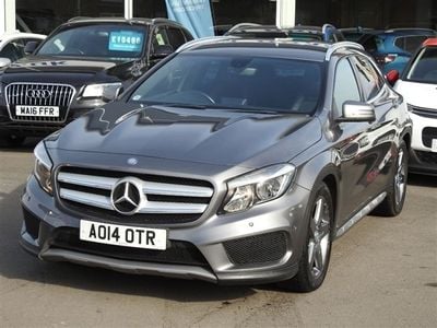 Mercedes GLA220