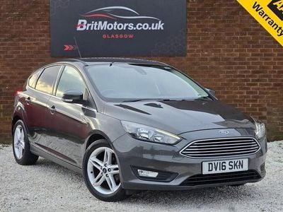 Used Ford Focus Zetec 125 HP (91 kW) 2016 Grey Hatchback