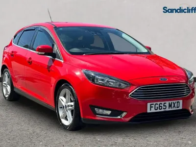 Used Ford Focus Titanium 125 HP (91 kW) 2017 Red Hatchback