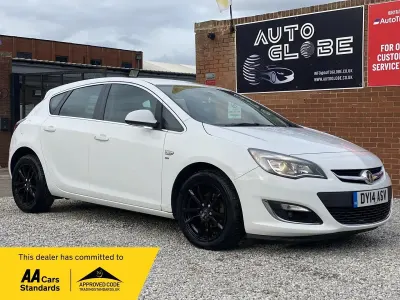 Second-hand Vauxhall Astra SRi 140 CP (102 kW) 2014 Alb Hatchback