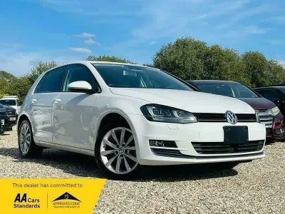 Used VW Golf VII Highline 122 HP (89 kW) 2016 White Hatchback