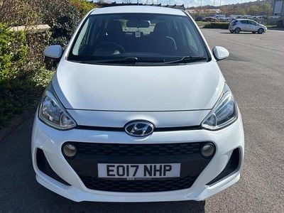 Usado Hyundai i10 SE 87 HP (63 kW) 2017 Branco Citadino
