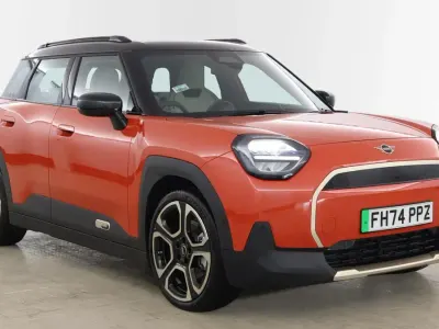 Used Mini Aceman 133 kW (181 HP) 2025 Red SUV