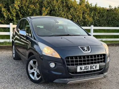 Used Peugeot 3008 S 112 HP (82 kW) 2011 Blue Estate