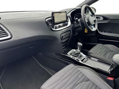 Used Kia Ceed GT-Line 138 HP (101 kW) 2025 Grey Hatchback