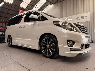 Used Toyota Alphard Style 2012 White MPV