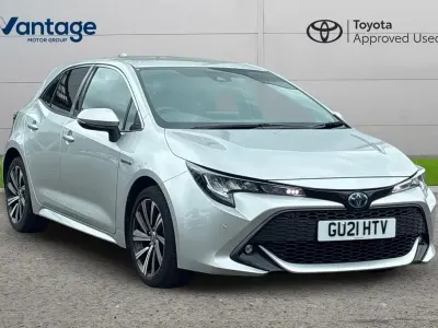 Used Toyota Corolla Design 122 HP (89 kW) 2021 Silver Hatchback
