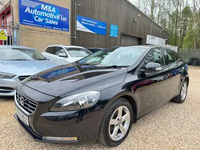 Used Volvo V40 115 HP (84 kW) 2014 Black Hatchback