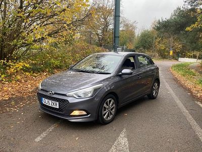 Used Hyundai i20 SE 84 HP (61 kW) 2015 Grey Hatchback