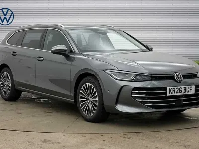 New VW Passat Elegance 204 HP (150 kW) 2026 Grey Estate