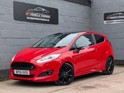 Used Ford Fiesta Zetec 140 HP (102 kW) 2016 Red Hatchback