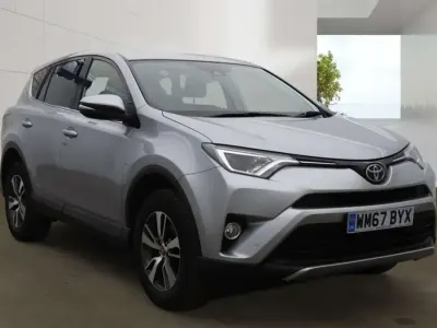 Used Toyota RAV4 Business Edition 143 HP (105 kW) 2017 Silver SUV