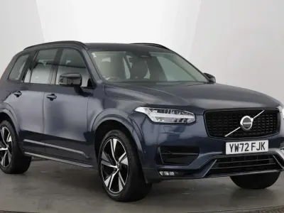 Usado Volvo XC90 Plus 235 HP (172 kW) 2023 Azul SUV